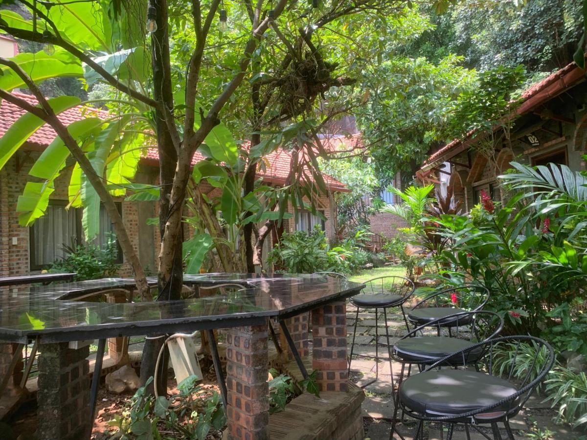 Tam Coc Lakeside Homestay ニンビン エクステリア 写真