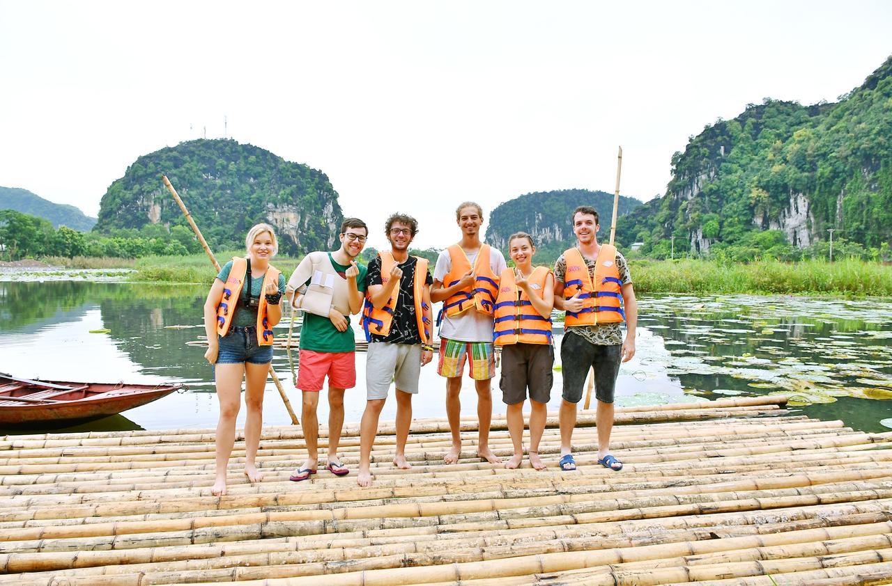 Tam Coc Lakeside Homestay ニンビン エクステリア 写真